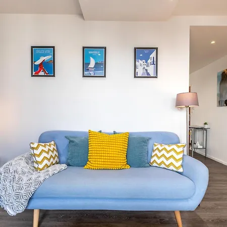 Le Cocon De Jaude F2 Hypercentre Avec Ascenseur 52bonnabaud