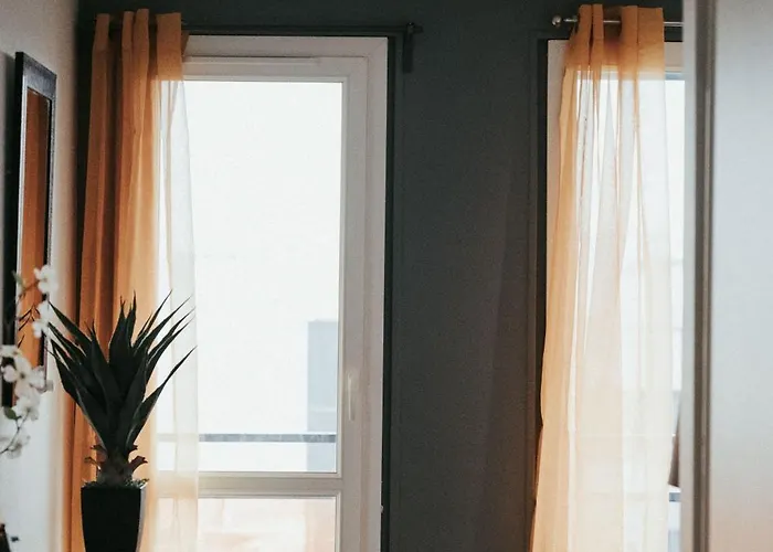 Le Cocon De Jaude F2 Hypercentre Avec Ascenseur 52bonnabaud Apartman